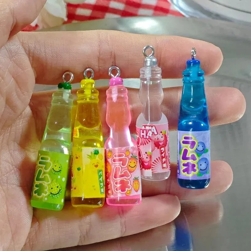 Crafting Resin - 10個入り 小さなソーダボトル レジンチャーム 可愛い飲料ボトルペンダント DIYクラフトアクセサリー イヤリング