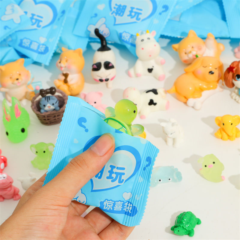 40 ピース/セットランダム漫画ブラインドボックス象動物ミニ - Resin Craft Ideas のレビューと価格