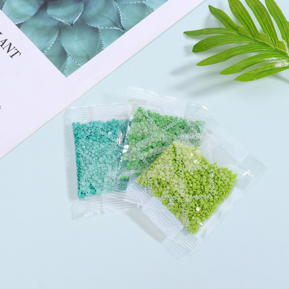 36個入りラウンドダイヤモンドセット樹脂ラインストーンDIY - Resin Craft Kit のレビューと価格